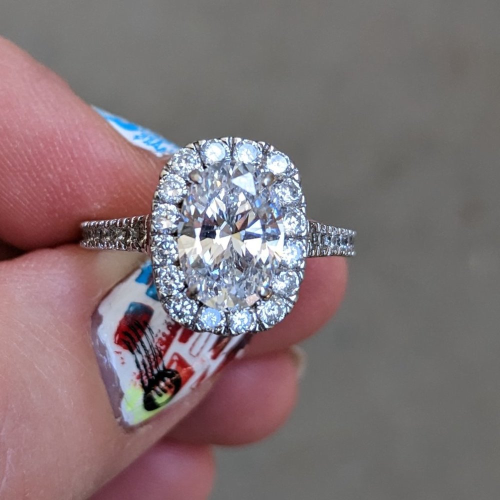 Everly The Regina Ring size 7 RARE Discontinued